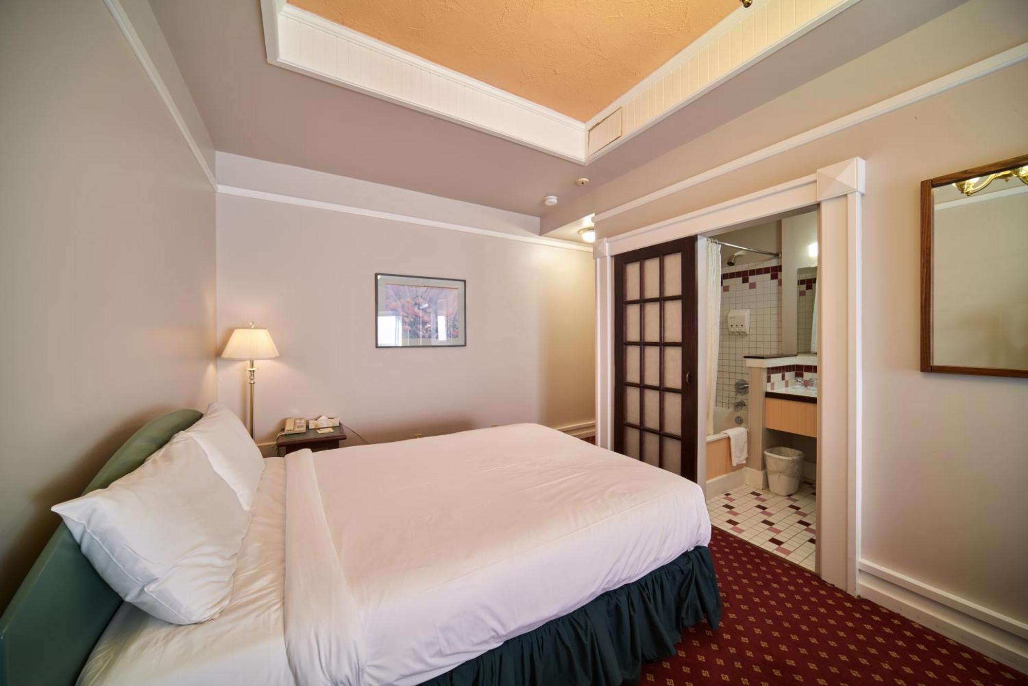 The Bedford Regency Hotel Victoria Kültér fotó